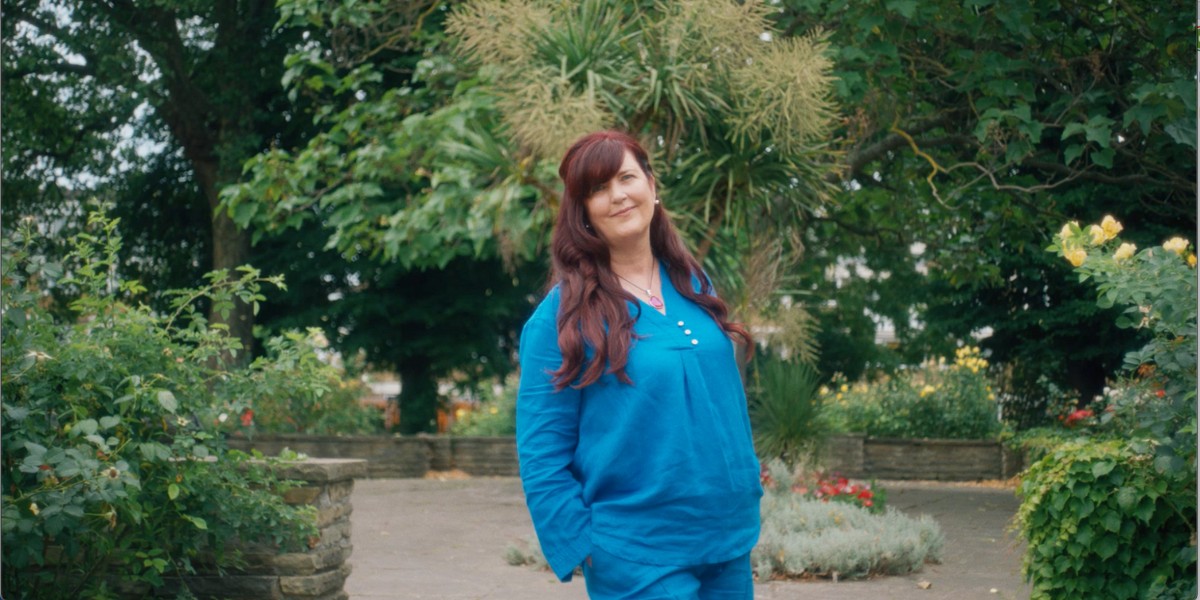 Blog_Julie LIVE partnership (1200 x 600 px)